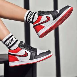 Sneaker Jordan Air 1 Low Red