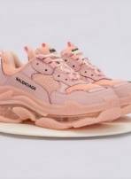 Sneaker Balenciaga Triple S Hồng