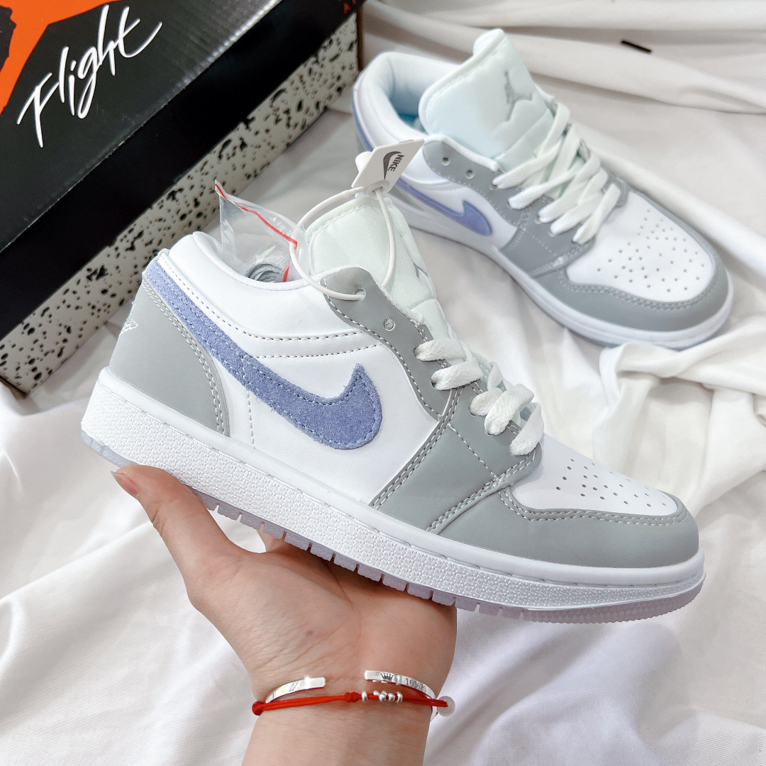 nike air jordan grey low