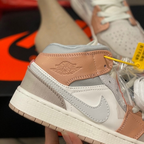 nike air jordan 1 mid milan tan solo